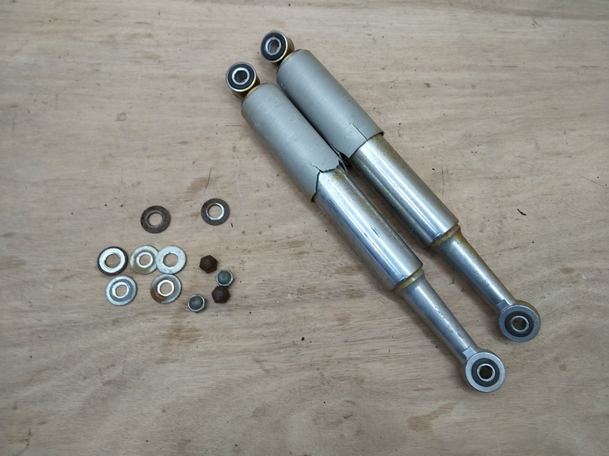 84■C50 リトルカブ■リアサス 抜けなし われあり■実動車解体■スーパーカブ AA01 適合はご自身で■拍卖