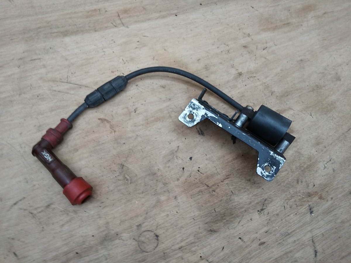 115■AF58 ズーマー SB06J グランドアクシス のエンジン搭載 解体■イグニッションコイル■拍卖