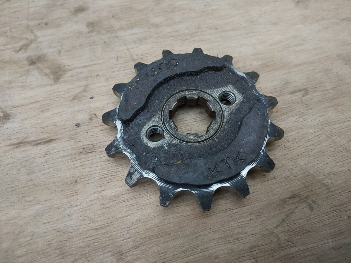 123■XR100モタード HD13■フロントスプロケット■おそらく純正品■拍卖