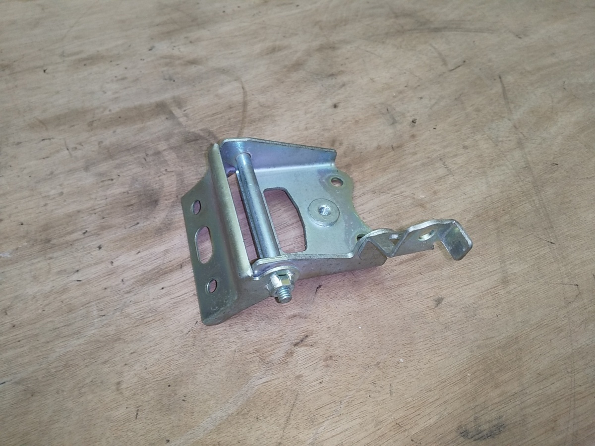 135■ベンリィ50 AA03■シートステー■低走行の実動車解体■拍卖