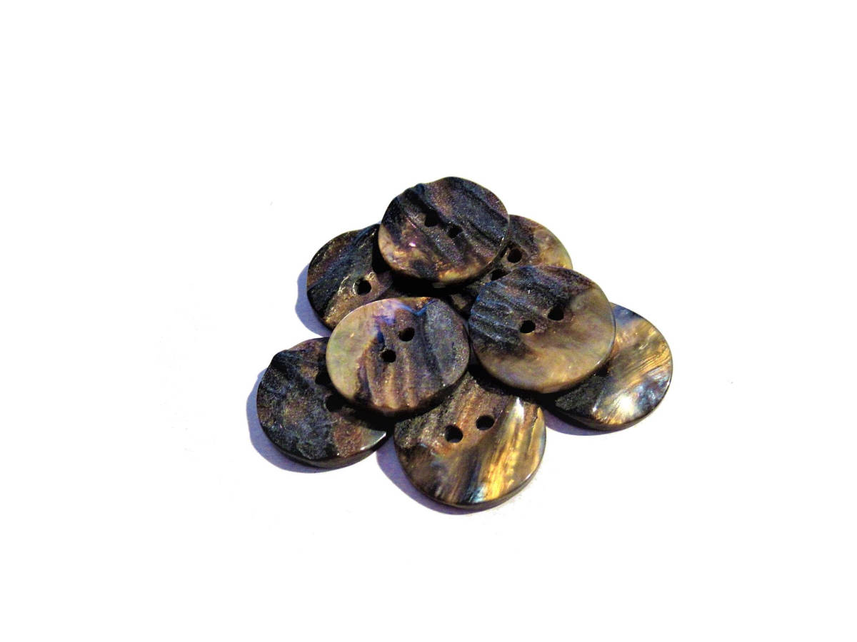 手芸 和洋裁用釦 ボタン 貝調彫刻二つ穴ボタン(18mm8個入り)ブラウン b21-48ka拍卖
