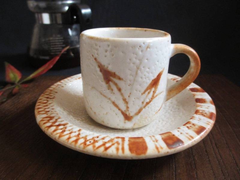 カップ&ソーサー 志野 デミタス珈琲碗皿 康元窯 佐藤公一郎 SK-031拍卖