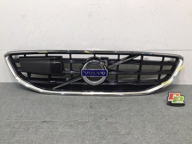 V40/MB系/MD系/2013-2016 純正 フロントグリル/ラジエターグリル/ラジエーターグリル 31301893 ブラック ボルボ VOLVO (121304)拍卖