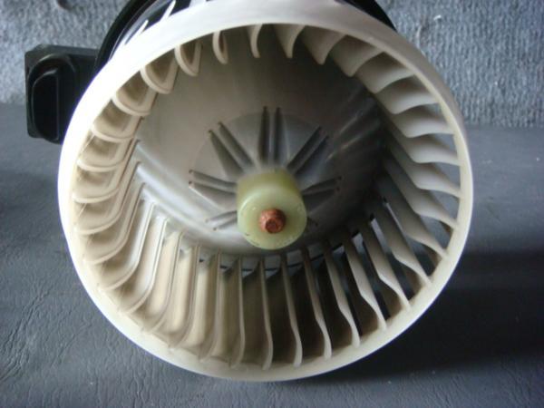 【2344】平成19年式 セルボ HG21S ヒーターモーター拍卖