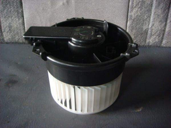 【2343】平成24年 ムーブコンテ L575S ヒーターモーター拍卖