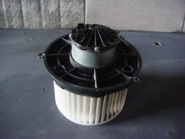 【2341】平成15年式 HA23S アルト ヒーターモーター 272500-0411拍卖