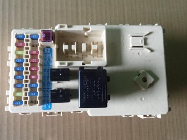 【2477】平成19年式 アルト DBA-HA24S フューズボックス 6359-2778拍卖