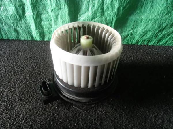 【2472】平成21年式 S321V ハイゼットカーゴ KFDET ターボ車 ヒーターモーター拍卖