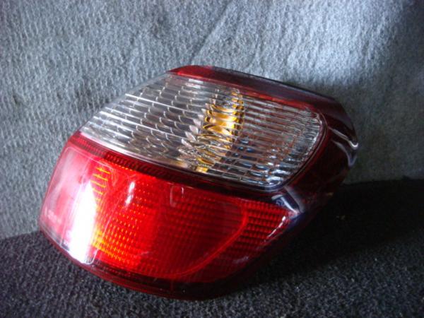 【2381】12年 BH5 レガシィ 4WD ターボ 右テール 7447 84201AE200拍卖