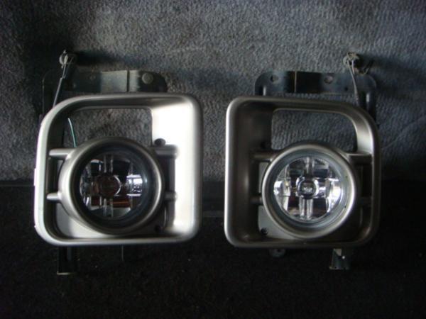 【2373】11年式 H47A トッポBJ Fバンパー内左右フォグ H7007拍卖