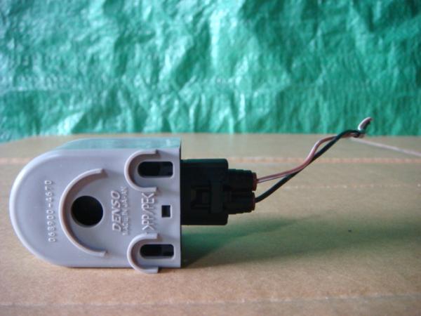 【2422】27年式 スイフト ZC72S センサー? 068900-4670拍卖