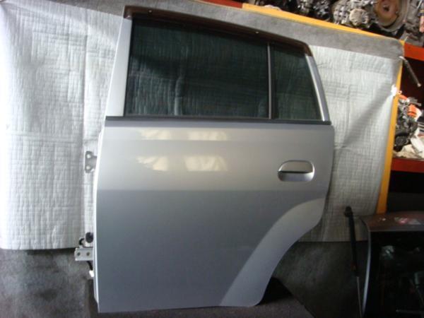 【2419】平成17年式 L260S ミラ ブライトシルバーメタリック YC40 左リアドア 左後ろドア 左リヤドア 67004-B2040拍卖
