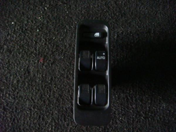 【2432】平成13年式 ムーブ L900S パワーウインドスイッチ拍卖