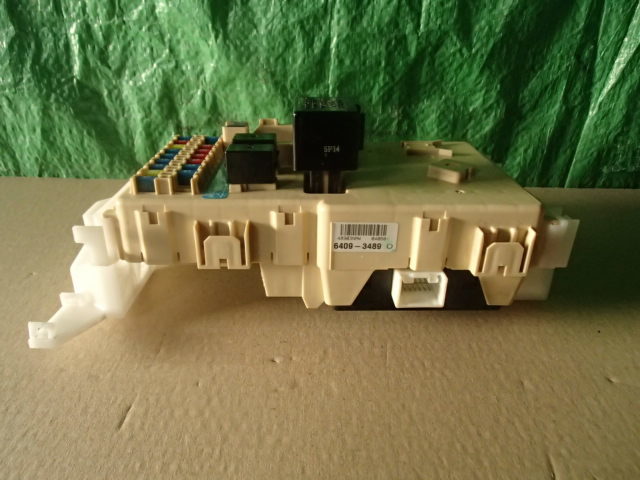 【2509】平成16年式 MH21S ワゴンR フューズボックス 拍卖