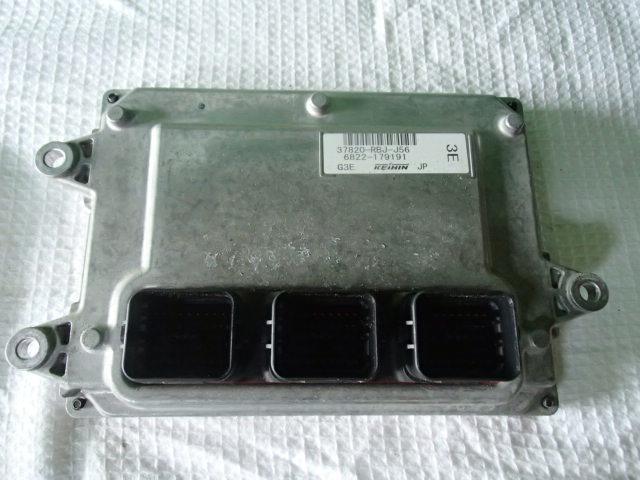 【2511】インサイト 平成21年式 DAA-ZE2 エンジンコンピューター EGコンピューター 37820-RBJ-J56 6822-179191拍卖