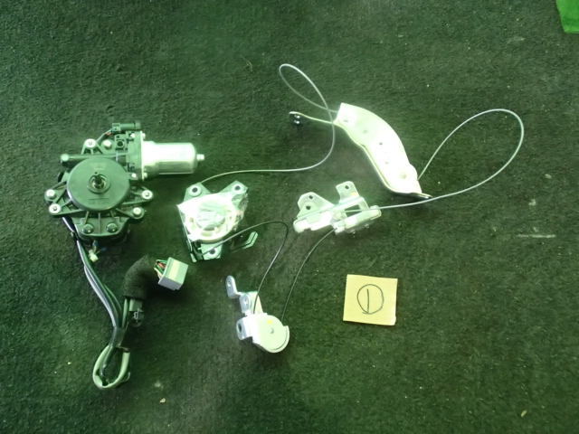 【2506】平成20年式 ekワゴン H82W 左スライドドア部品 左オートスライドモーターワイヤーセット 5762A014 427303-10010拍卖