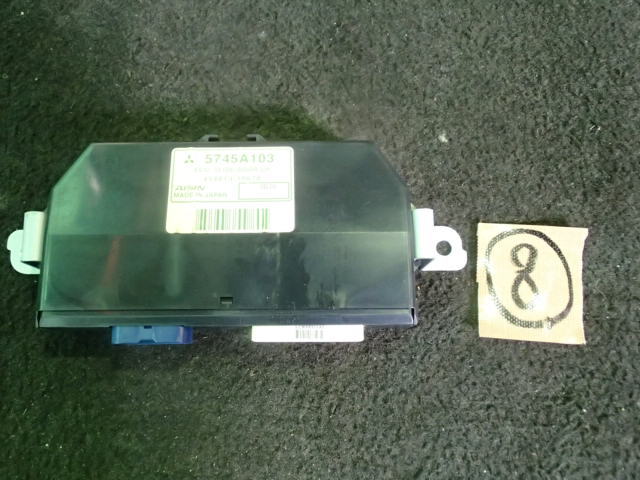 【2506】平成20年式 ekワゴン H82W 左スライドドア部品 コントロールユニット 5745A103 414813-10670拍卖
