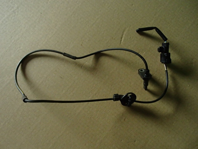 【2484】平成21年式 パッソセッテ M502E 右ABSセンサー 89542-B1030拍卖