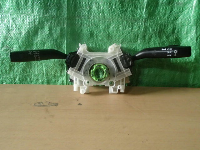 【2478】 平成17年式 ボンゴ SK82V コンビネーションスイッチ ディマースイッチ ライトスイッチ ワイパースイッチ拍卖