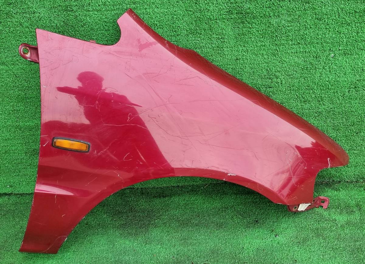 ホンダ オデッセイ RA5 フェンダー 右 (レッド系)拍卖