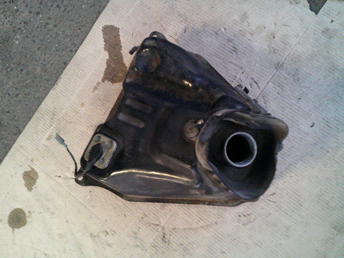 ヤマハ マジェスティー 125cc キャブ車 純正ガソリンタンク 拍卖