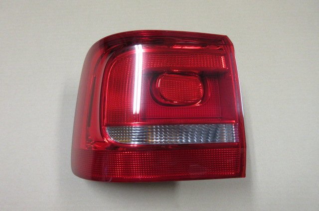 ★2012年 VW ゴルフ トゥーラン DBA-1TCAV 左 テールランプ★拍卖