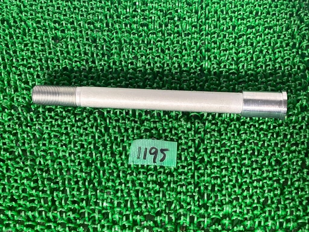 (1195)カワサキ◆Z900RS◆純正◆フロント◆アクスル◆シャフト◆埼玉◆二輪車販売店拍卖