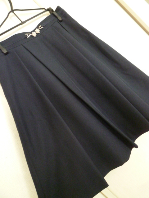 PATTERN fiana□紺フェイクパールお花ベルト風フレアースカートM/姫系ネイビー□SK66拍卖