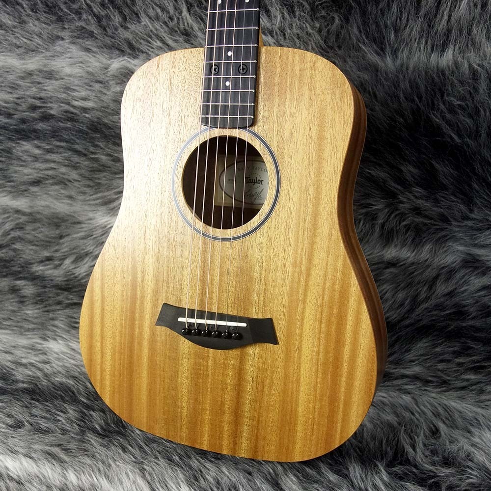 Taylor BT2e Baby Taylor-e Mahogany拍卖