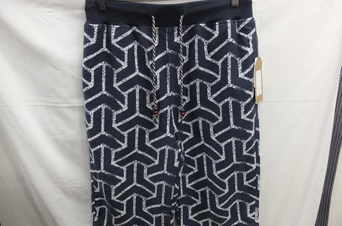 ★送料割引!ショートパンツ ルームパンツ ウエストイージー 和柄プリント L W実寸約80cm~104cm 紺白 EXCUSE★未使用格安!拍卖