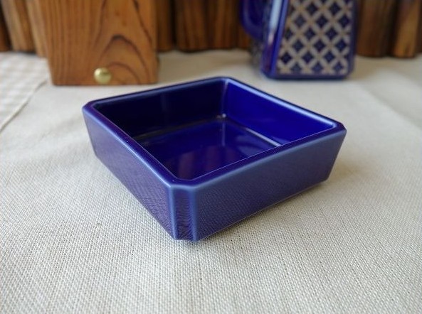 調味料入れ 薬味入れ 瑠璃 7cm スクエア ミニ 小鉢 食洗器対応 レンジ可 卓上 入れ物 高級 食卓 通販 テーブル 日本製 人気 四角拍卖
