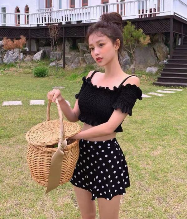 【イチオシ厳選商品】 レディース 水着 セパレート オフショルダー フリル ドット柄 リゾート 夏 F069拍卖