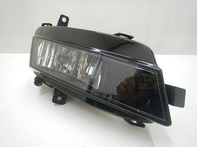 ★ VW ゴルフ7 ヴァリアント 5G 2014年 AUCHP 右フォグランプ 5G0941662D (在庫No:A33400) (6739)拍卖