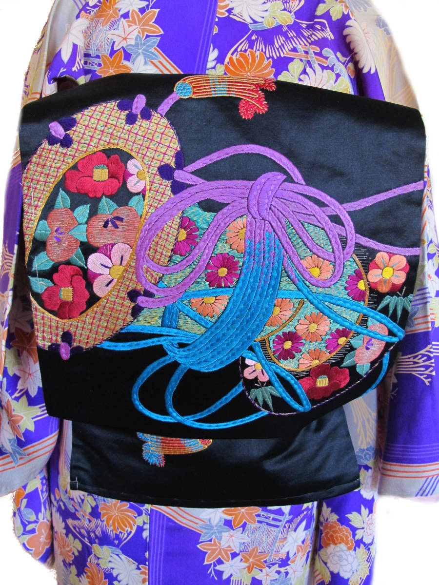 艶やか花鼓 ターコイズブルー 総刺繍 アンティーク名古屋帯拍卖