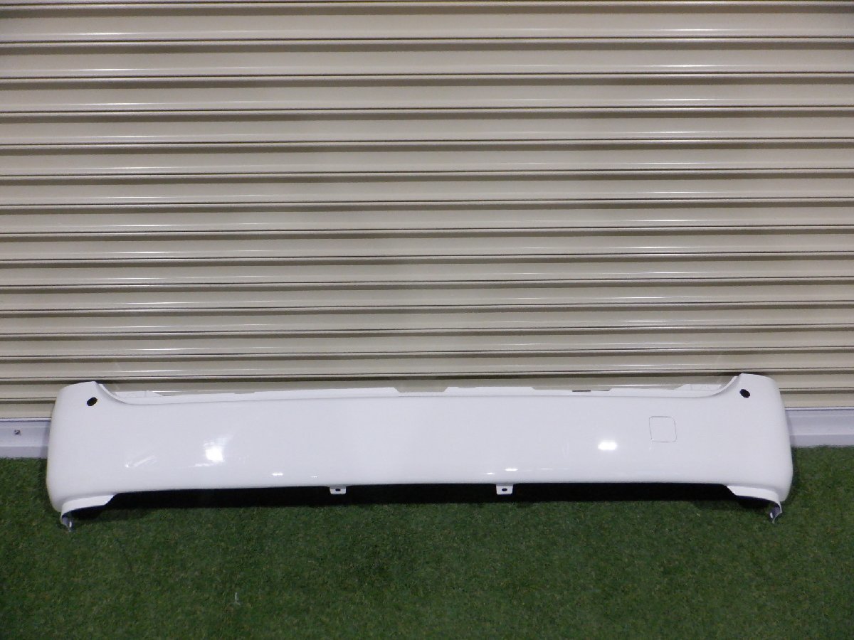 新車外し 純正 S403M S413M タウンエース バン S403V S413V グランマックス カーゴ 後期 リアバンパー ホワイトW09 52159-BZL60拍卖