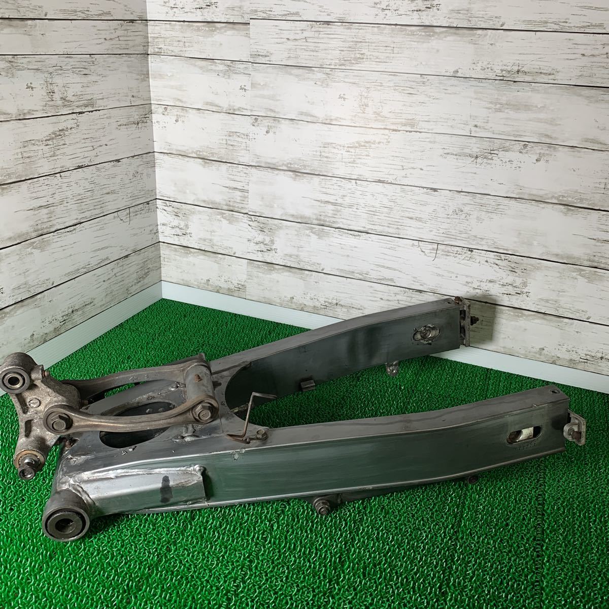 Kawasaki ZZR400 スイングアーム拍卖