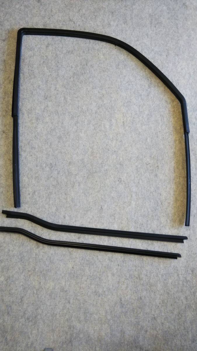 ダイハツ ハイゼット 左ドアウィンドラン3点セット拍卖