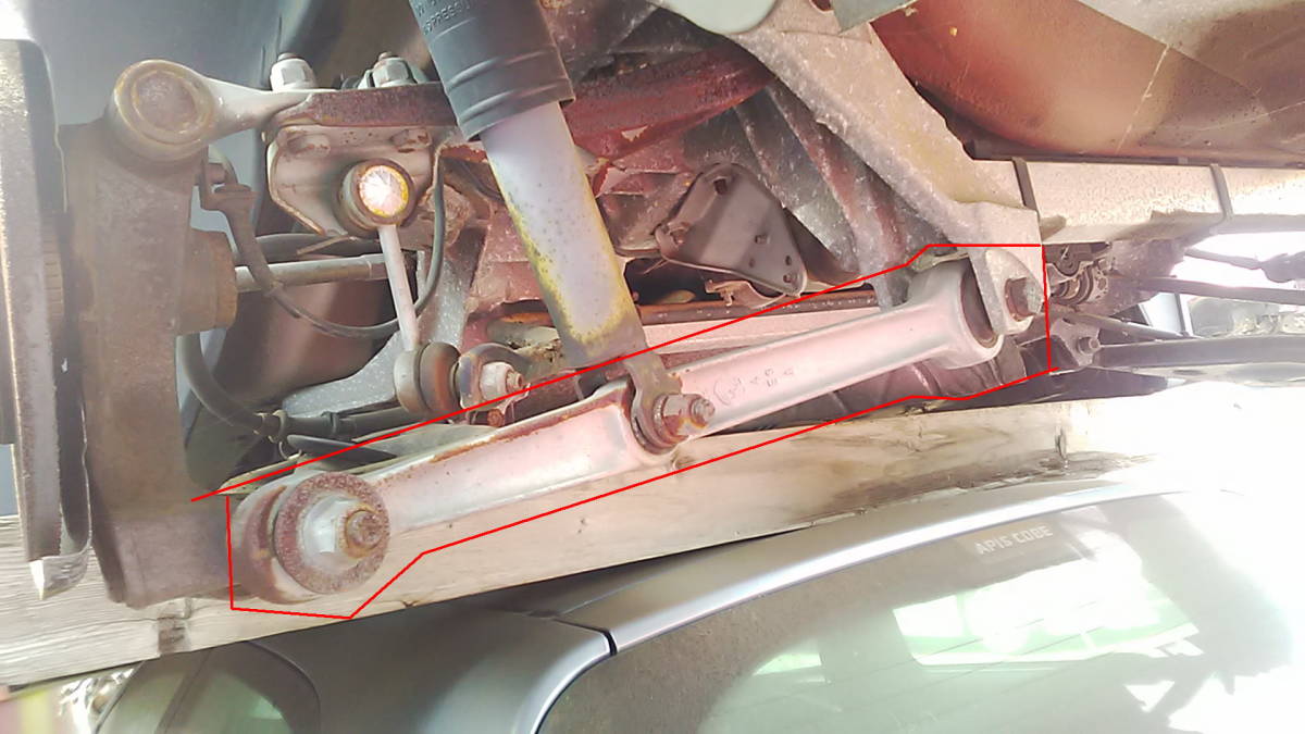 ■アルファロメオ GTV リアスイングアーム 左 中古 60627482 916C2A 部品取あり ウィッシュボーン アルファ 2.0 V6ターボ スパイダー■拍卖