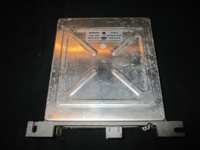 ■フォード シエラ エンジンコンピューター 中古 IAW045 WD45.01-IC.60 MED503C 64834312 部品取あり ECU コントロールユニット モジュール拍卖
