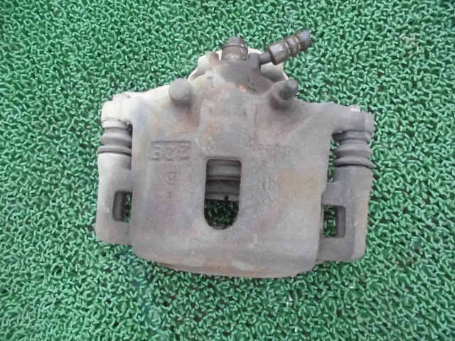 サンバー TV1/TV2/TT1/TT2 右フロントブレーキキャリパー拍卖