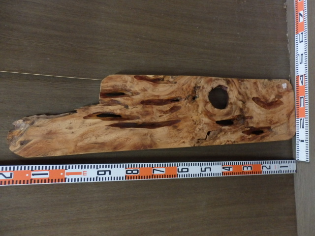 b2052638 屋久杉●約1m18cm×28.3cm×厚1.5cm☆無垢板1枚板 木材 板 DIY 板材 天板 棚板 テーブル 看板 花台など種類豊富!拍卖