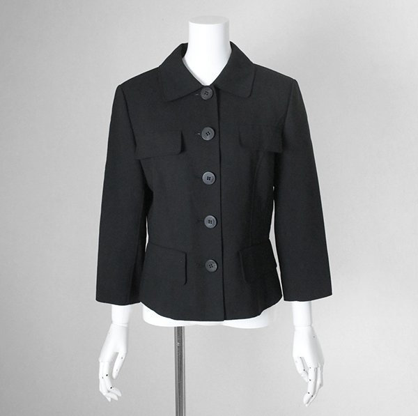 送料無料♪ FOXEY ◆ ストレッチウール ジャケット 黒 40サイズ テーラード ショート丈 フォクシー ◆ZX15拍卖