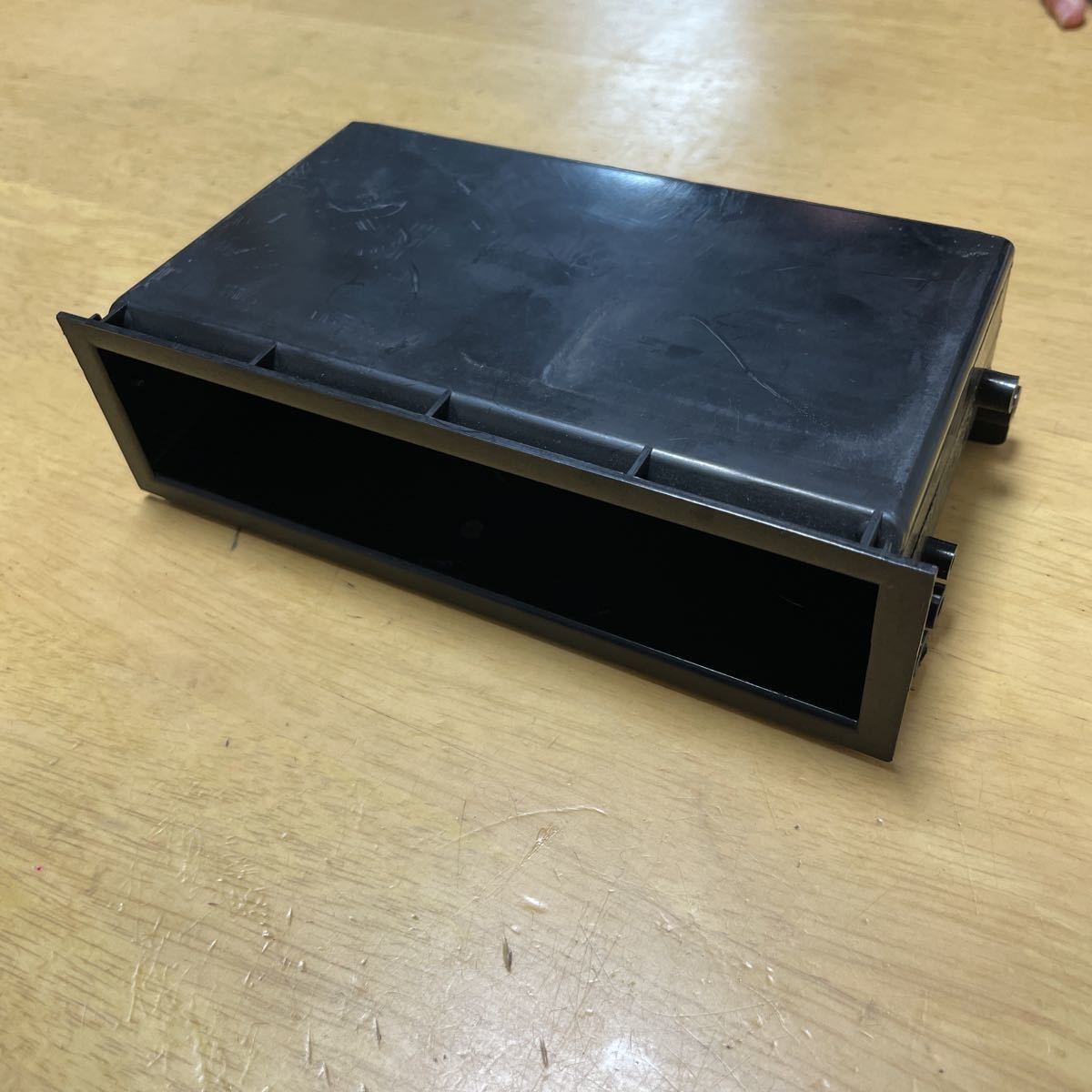 日野 HINO プロフィア レンジャー 純正 ボックス 小物入れ インパネ1DIN オーディオ デッキ 空き ②拍卖