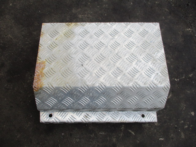 ★☆JA11V ジムニー ③ 社外タンクガード 縞板☆★拍卖