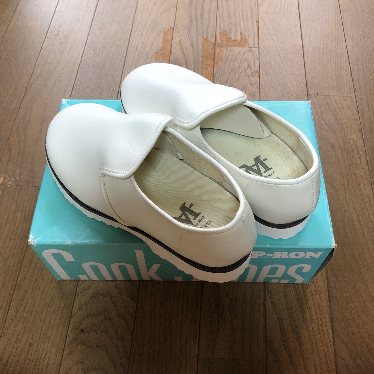 AP-RON Cook Shoes(24.5EEE)拍卖