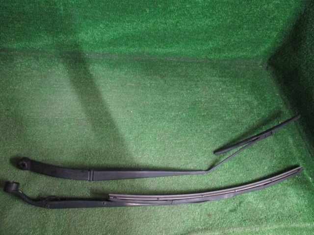 【A45165】◇ フィット GP1 左右 ワイパーアーム拍卖