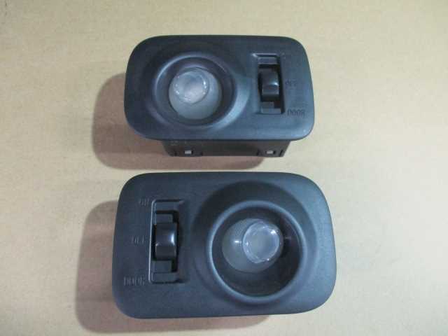 【A36147】◇ bB QNC21 左右 ルームランプ拍卖