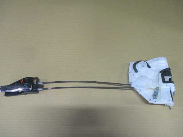 【A42646】◇ スイフト ZC72S 右 フロント ドアロック拍卖