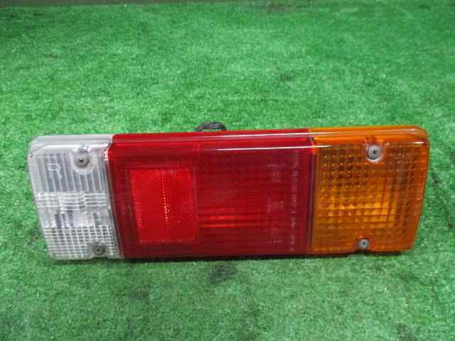 【A41869】◇ デュトロ XZU404 テールランプ 右 33-06101拍卖