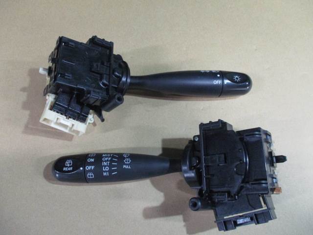 【A39516】◇ タント L350S 左右 コンビネーションスイッチ拍卖